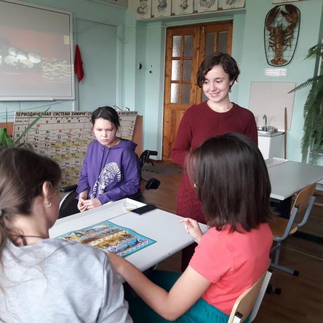 Уроки в школе-интернате "Красные зори" в рамках эко-просветительского проекта "Дети Земли"